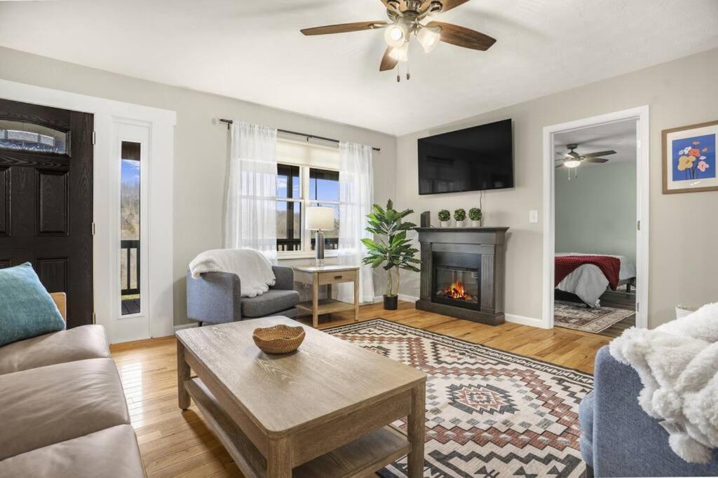 Вилла Mountain Views, Hot Tub, Firepit, Dog Friendly, Ev Connector Stanley Экстерьер фото
