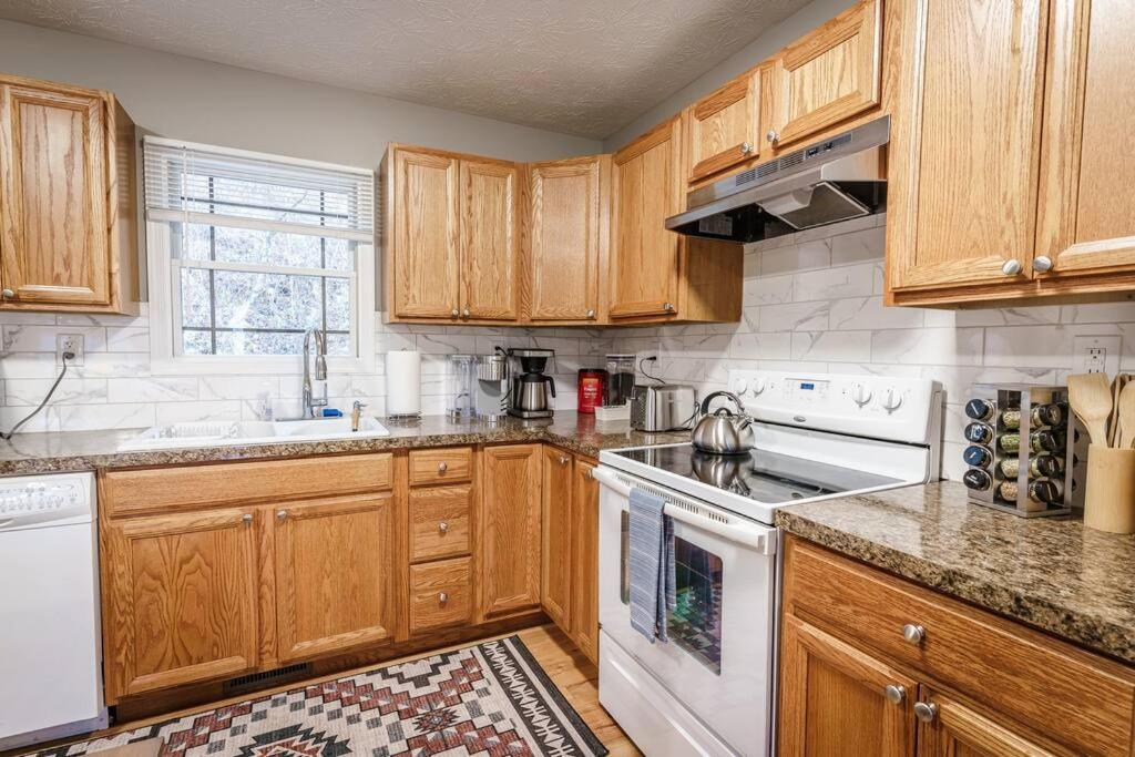 Вилла Mountain Views, Hot Tub, Firepit, Dog Friendly, Ev Connector Stanley Экстерьер фото